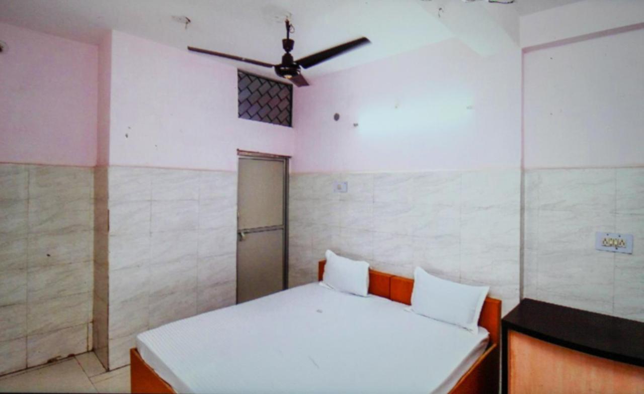 ג'אבלפור Hotel Kshama מראה חיצוני תמונה